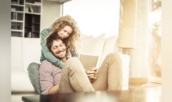 “同棲”の“いろは”とは?メリット...