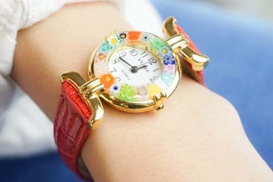 予算1万円台のクリスマスプレゼントはベネチアンガラスの腕時計