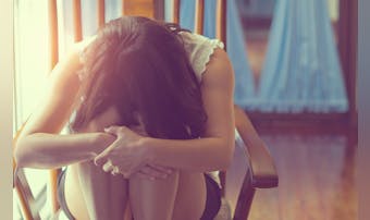 自暴自棄な人の心理とは?原因からネ...