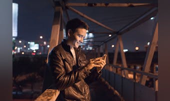 彼女がいるのに誘ってくる男の心理。...