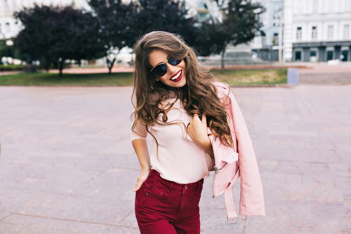 嘘をつく女の特徴 女性心理集 嘘を見抜く方法と虚言癖を治す対処法を大公開 Smartlog