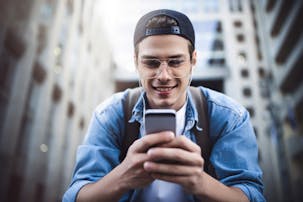 Lineの会話術を大公開 話の切り出し方 恋愛で使えるネタと内容とは Smartlog Lineの会話術を大公開 話の切り出し方 恋愛で使えるネタと内容とは Smartlog