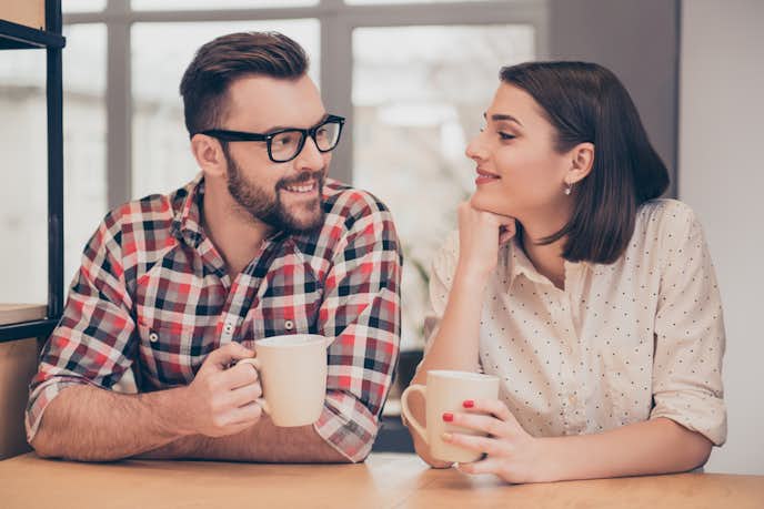 男女別 職場の好きな人に送る脈ありサイン 社内恋愛の注意点も解説 Smartlog
