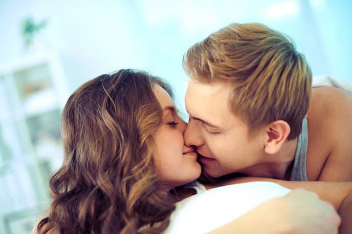 キスのベストタイミングはいつ 彼氏が彼女にキスしたくなる7の瞬間 Smartlog