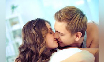 多くのカップルがキスする場所とは 理想のタイミング キスの仕方も解説 Smartlog 多くのカップルがキスする場所とは 理想のタイミング キスの仕方も解説 Smartlog