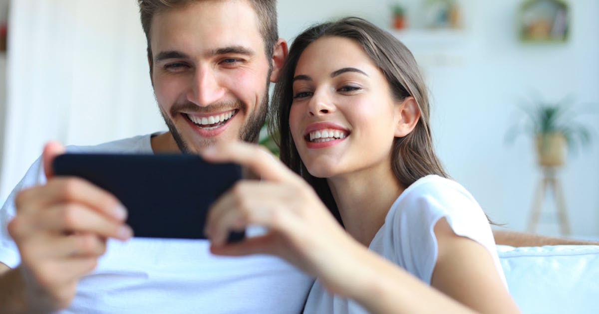 旦那が好きな妻の特徴7つ 旦那が好きすぎて困る時の対処法も解説 Smartlog 旦那が好きな妻の特徴7つ 旦那が好きすぎて困る時の対処法も解説 Smartlog