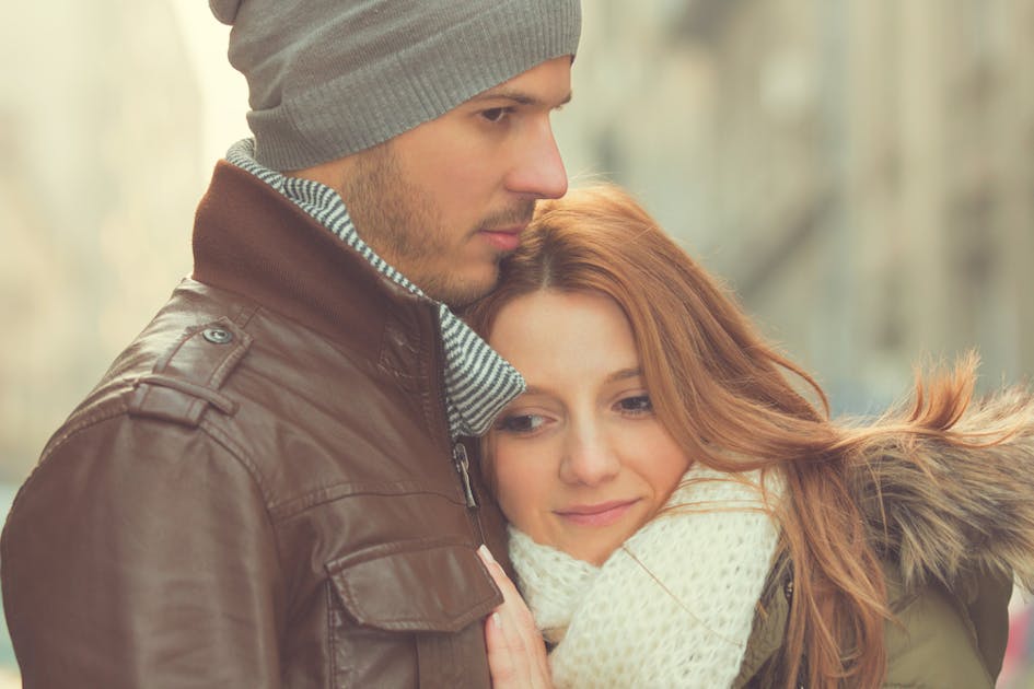 束縛 の意味とは 恋人を縛る男女の心理 特徴から許容範囲を解説 Smartlog