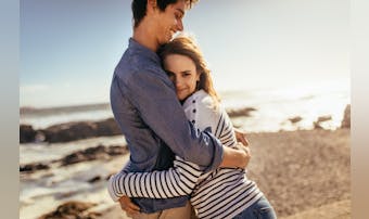 低身長女子が男性にモテる理由とは?...