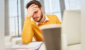 不器用な人の特徴&長所・短所|恋愛...