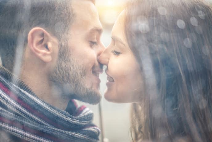 男性必見 彼女とキスする最高のタイミング 女性が憧れる理想のキスとは Smartlog