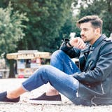 冷めてる人の心理&特徴。冷めた男女の性格を...