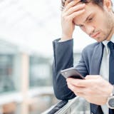 彼女のLINEの返信が遅い理由とは?脈なし...