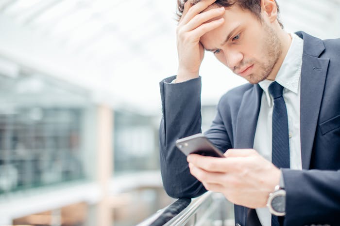 彼女の返信が遅い理由とは 脈なしを判断する待ち時間 4つの対処法を解説 Smartlog 彼女の返信が遅い理由とは 脈なしを判断する待ち時間 4つの対処法を解説 Smartlog