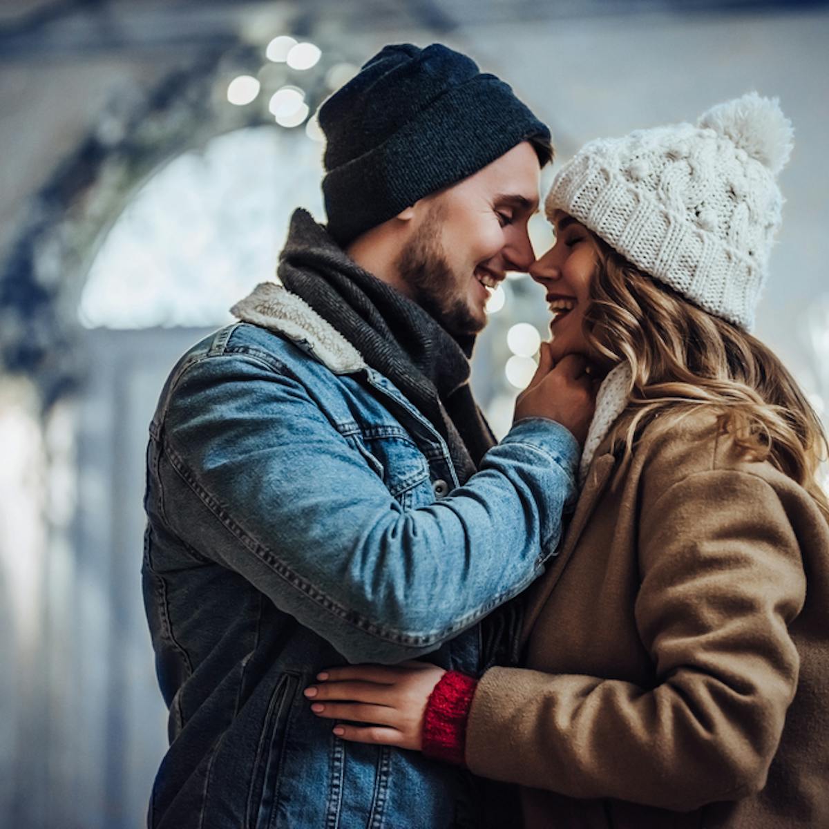 甘えてくる彼氏の心理 男性が女性に甘えたくなる瞬間とは Smartlog 甘えてくる彼氏の心理 男性が女性に甘えたくなる瞬間とは Smartlog