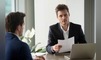 告げ口する人の心理 特徴とは 職場で告げ口を聞いた時の対処法を解説 Smartlog 告げ口する人の心理 特徴とは 職場で告げ口を聞いた時の対処法を解説 Smartlog