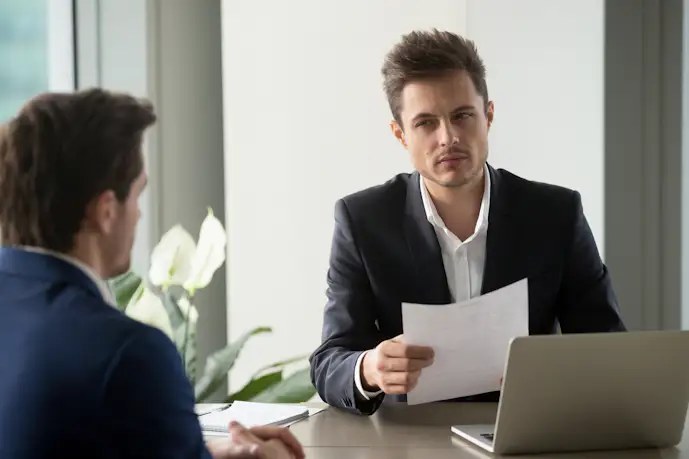 信用できない人の特徴とは?人当たりのいい人は信頼できる?できない?見分け方&対処法