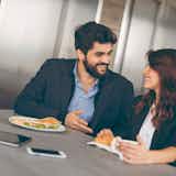 先輩が好きな女性に贈る。恋を叶える上手なアピール方法を大特集