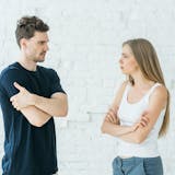 彼女に飽きた時に見せる彼氏の9つのサイン。...