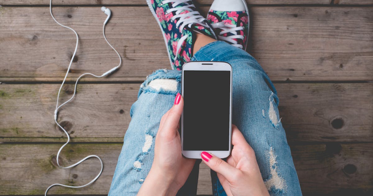 Lineの返信が遅いのはなぜ 連絡が遅い男女の脈あり 脈なしサインを解説 Smartlog Lineの返信が遅いのはなぜ 連絡が遅い男女の脈あり 脈なしサインを解説 Smartlog