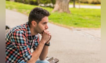 恋愛を諦めた男女の心理&特徴|諦め...