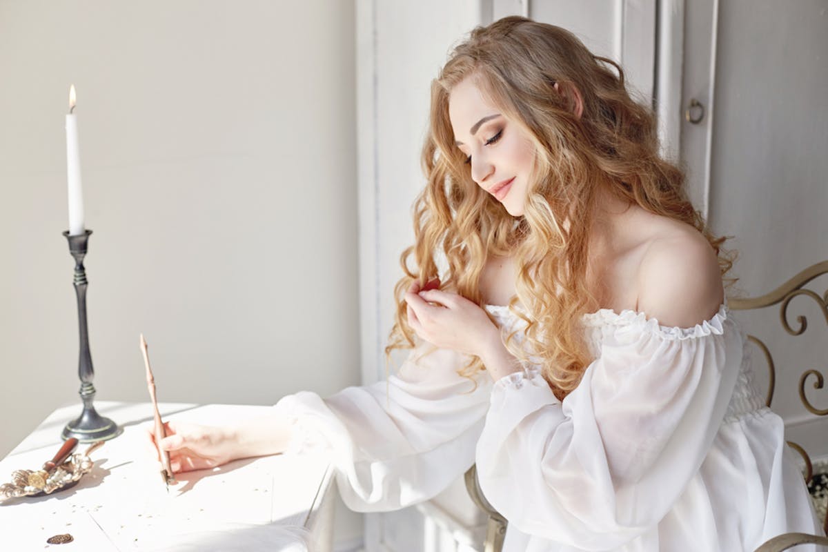 彼氏が感動する手紙を書きたい 誕生日や何でもない日に贈られて嬉しい内容 例文とは Smartlog