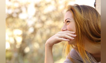 舌足らずな人の意味とは?舌足らずな...