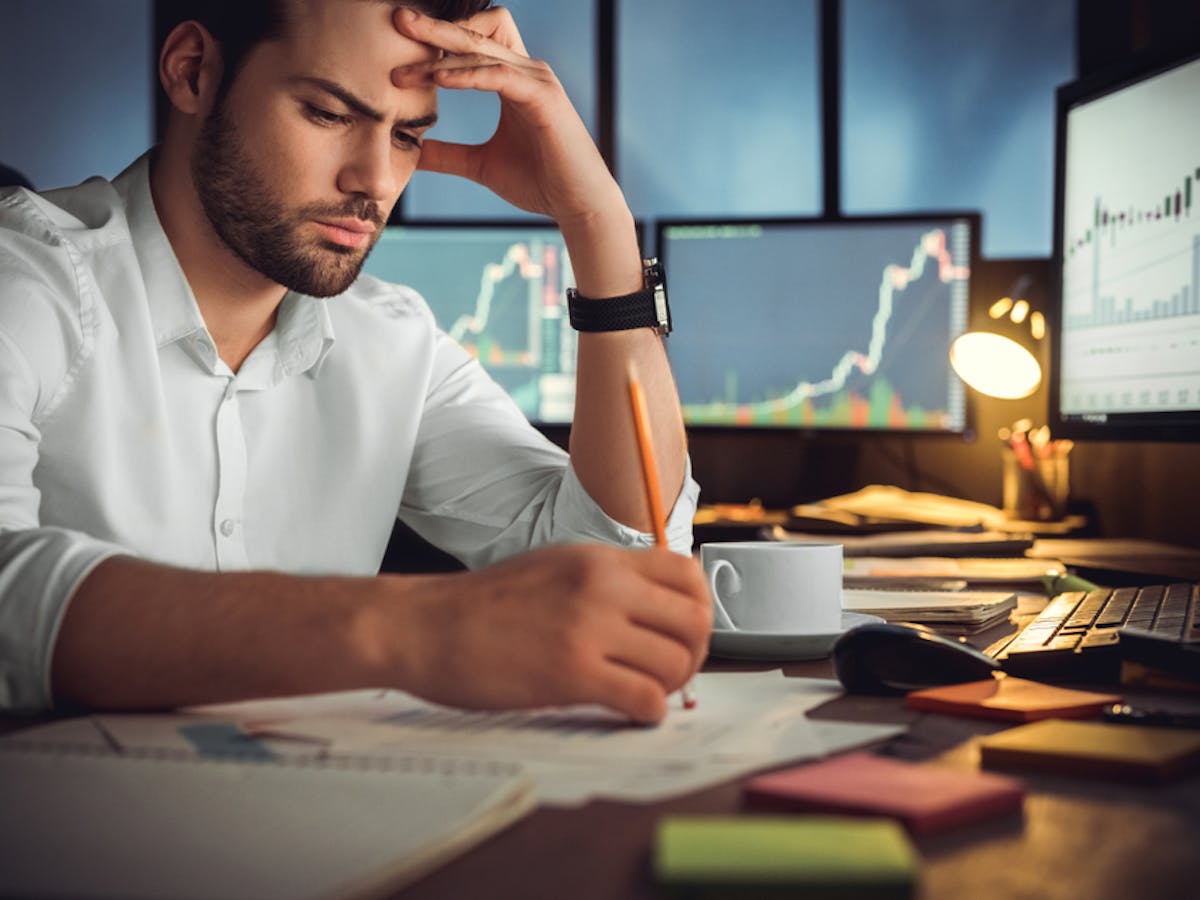 仕事ができない人の特徴10個 使えない 何もできない人から脱却する方法とは Smartlog 仕事ができない人の特徴10個 使えない 何もできない人から脱却する方法とは Smartlog