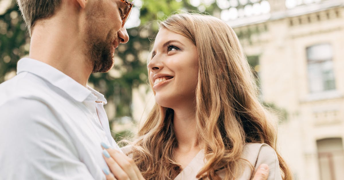 女性が男性に甘えたい時の心理と理由 彼氏に甘えたい気持ちを伝える方法とは Smartlog 女性が男性に甘えたい時の心理と理由 彼氏に甘えたい気持ちを伝える方法とは Smartlog