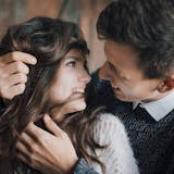 頭を撫でる男性心理とは。撫で方別の意味&撫...