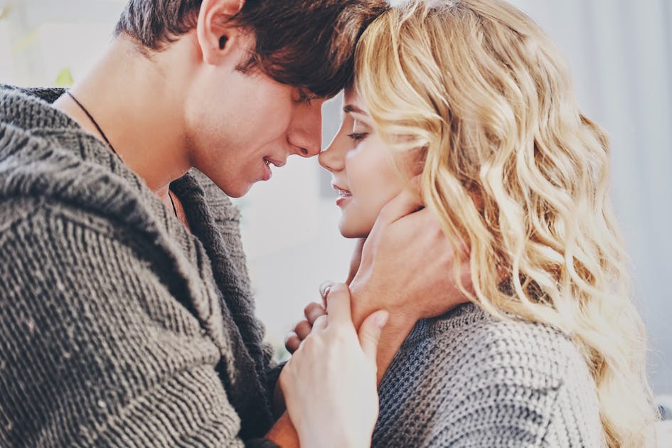 男がキスしたい瞬間 心理とは 彼氏にキスしたいと思わせる方法6つ Smartlog