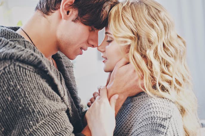 男がキスしたい瞬間 心理とは 彼氏にキスしたいと思わせる方法6つ Smartlog
