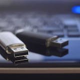 おすすめのUSBメモリ&選び方を大公開【お...