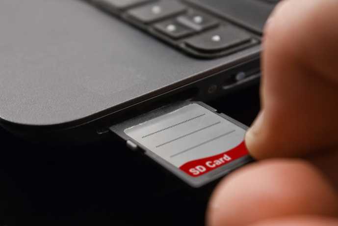 SDカードおすすめ15選。microSDなどデジカメやスマホに人気の一枚とは