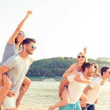 誰からも愛される人の特徴11選。誰とでも話...