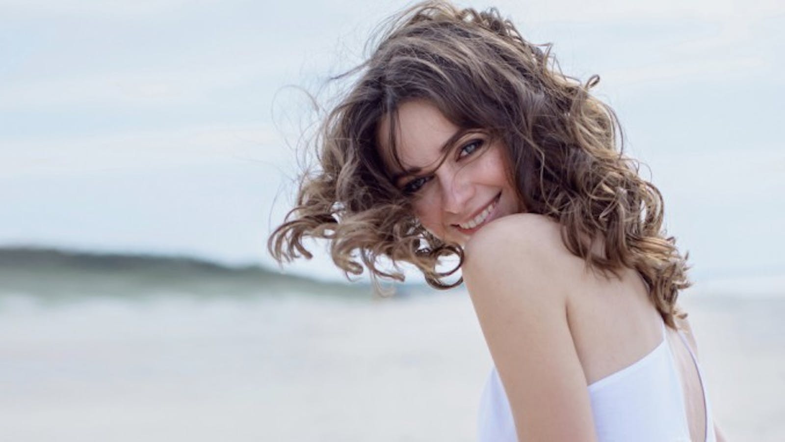 魔性の女 は無意識に男を虜にする 男性にモテるその魅力や特徴 落とし方とは Smartlog 魔性の女 は無意識に男を虜にする 男性にモテるその魅力や特徴 落とし方とは Smartlog