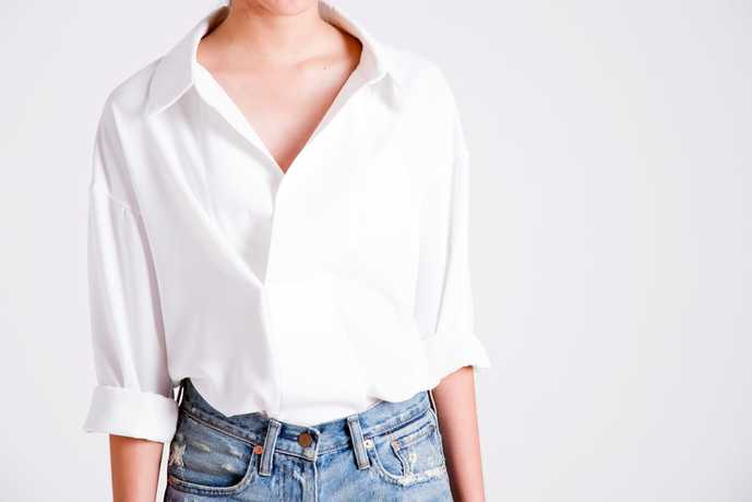 ブラウスのおすすめ宅配クリーニング3選。料金・期間・お手入れ方法まで解説