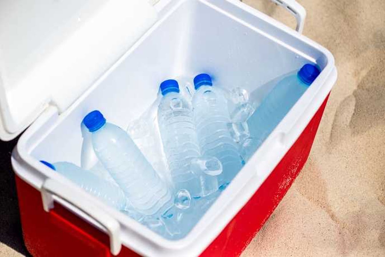 保冷性最強のおすすめクーラーボックス15選 キャンプ 釣りで便利な商品とは セレクト