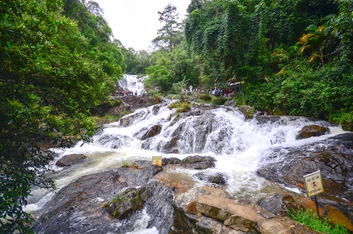 ベトナム・ダラットでおすすめの観光スポット「ダタンラ滝」