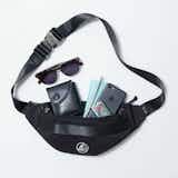 アウトドアシーンも手を抜かない。夏フェスなどで使いたいボディバッグ厳選【5,000円以内】