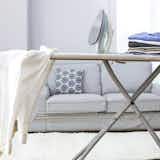 アイロン台のおすすめ特集!スタンド式&卓上タイプをそれぞれ紹介。