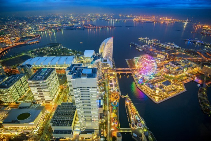 横浜・みなとみらいディナーで極上の記念日を。愛が深まる夜景レストラン特集 Smartlog