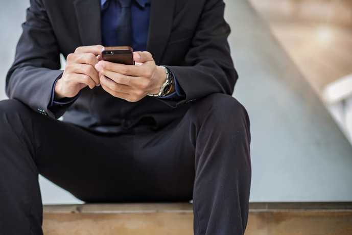 仕事を辞めて後悔する人の特徴6選。退職して後悔しないための方法とは