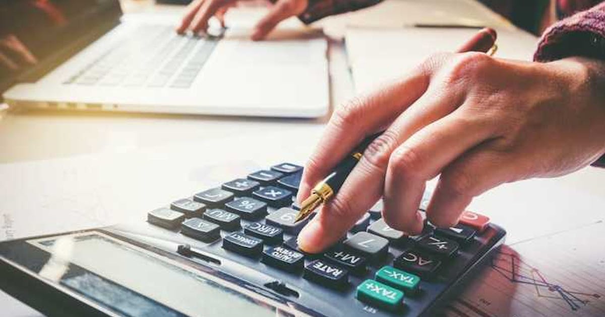 仕事で使いやすい電卓のおすすめ特集 21 人気メーカーから厳選 Smartlog 仕事で使いやすい電卓のおすすめ特集 21 人気メーカーから厳選 Smartlog