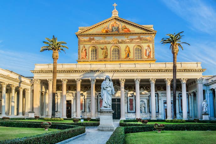 ローマでおすすめの観光地はサン・パオロ・フオーリ・レ・ムーラ大聖堂
