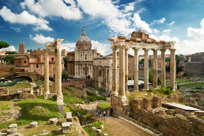 ローマでおすすめの観光地はフォロ・ロマーノ