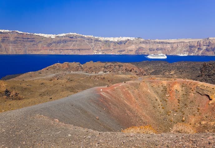 ギリシャでおすすめの観光地はサントリーニ火山