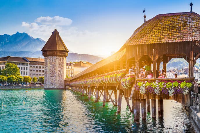 スイスでおすすめの観光地はカペル橋
