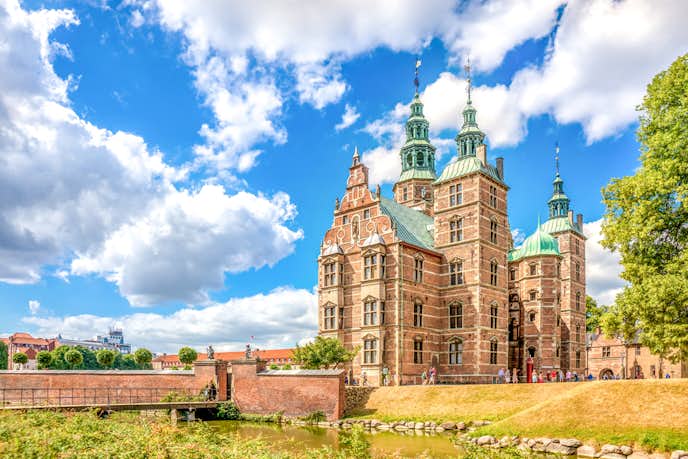 コペンハーゲンでおすすめの観光地はローゼンボー城
