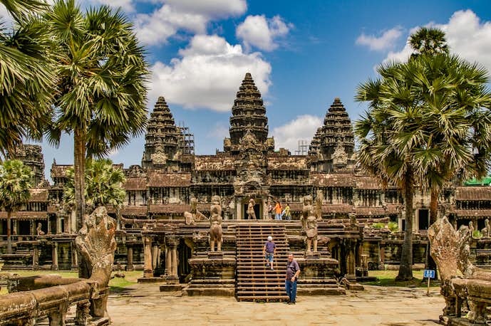 カンボジアでおすすめの観光地はアンコールワット