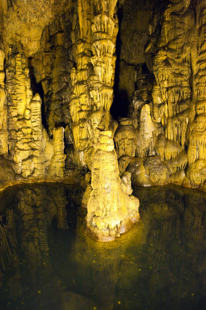 ギリシャでおすすめの観光地はディクテオン洞窟